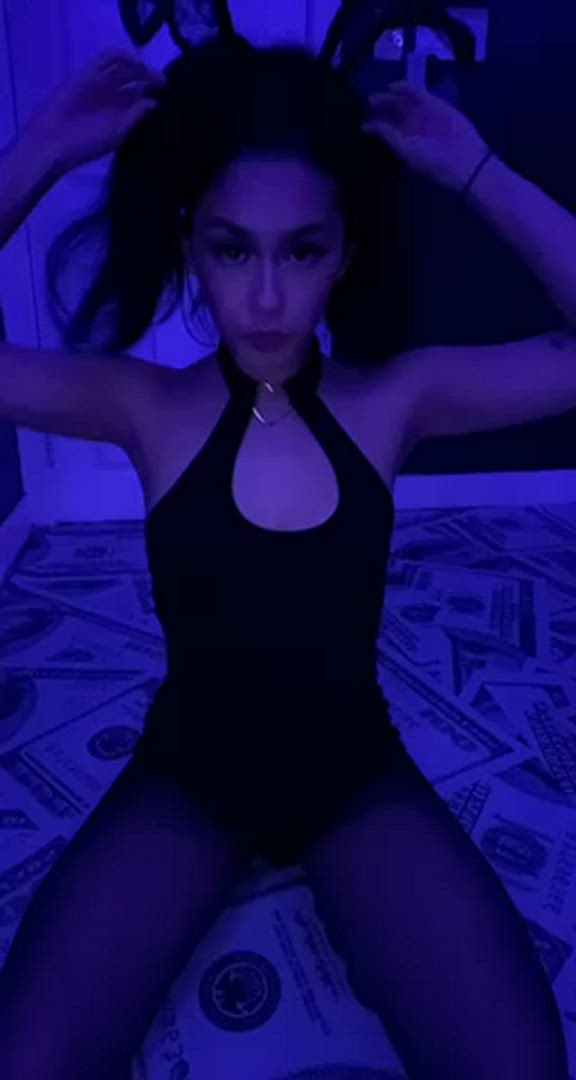 <strong>@spitfairie</strong> in porn video
