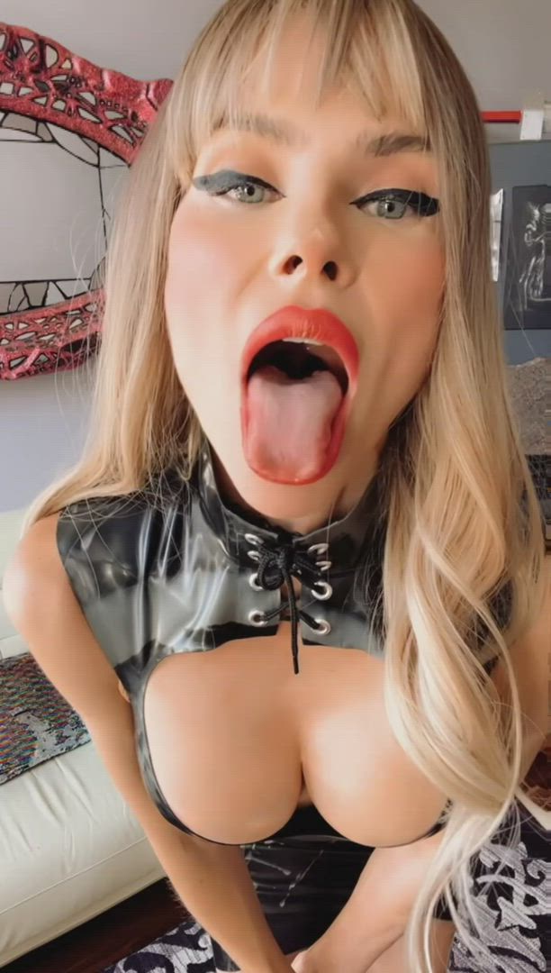 Stacyastra <strong>@stacyastra</strong> in porn video
