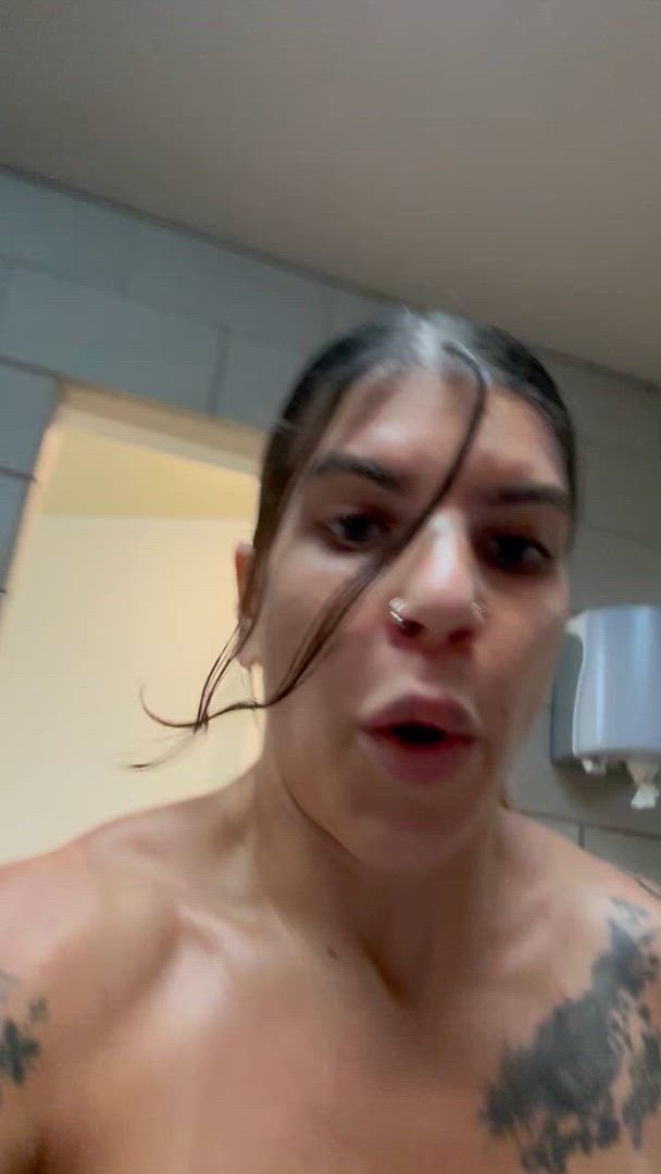  <strong>@sucha_goodgirlx</strong> in porn video
