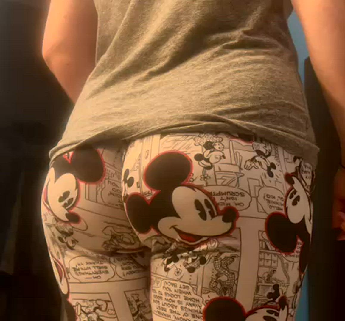 Swallowpeaches <strong>@swallowpeaches</strong> in big ass booty cute porn video