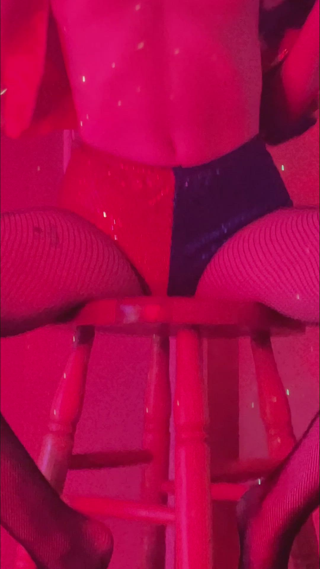 Sweetariowo <strong>@arianabanks</strong> in harley quinn cosplay ass porn video