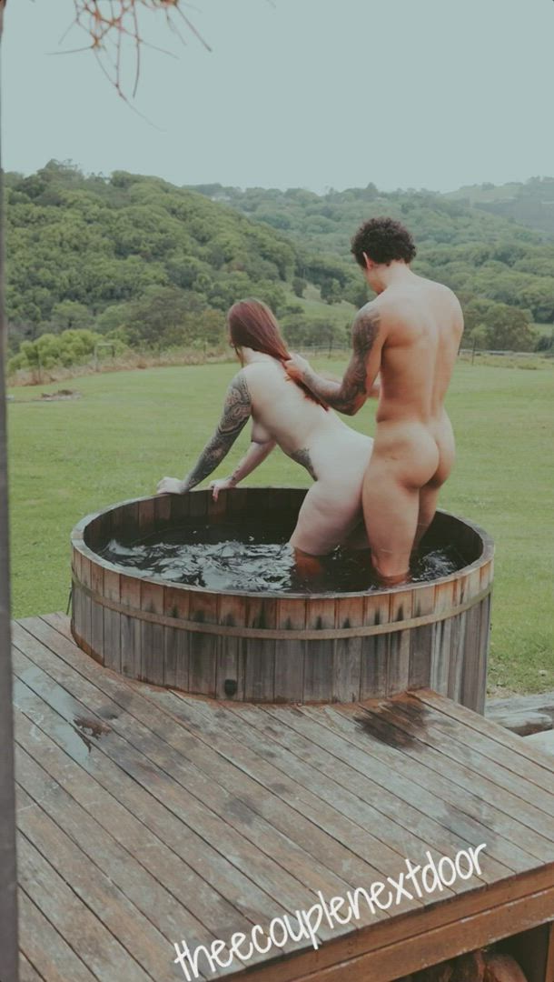 TheeCoupleNextDoor <strong>@theecouplenextdoor</strong> in exhibitionist real couple outdoor porn video