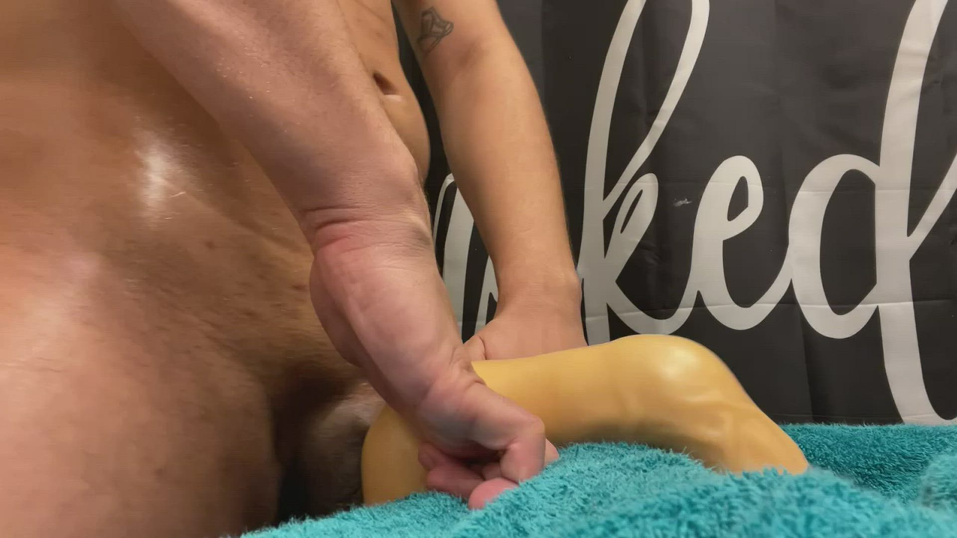TheRedsxxx <strong>@theredsxxx</strong> in big dick sex toy cumshot bbc porn video