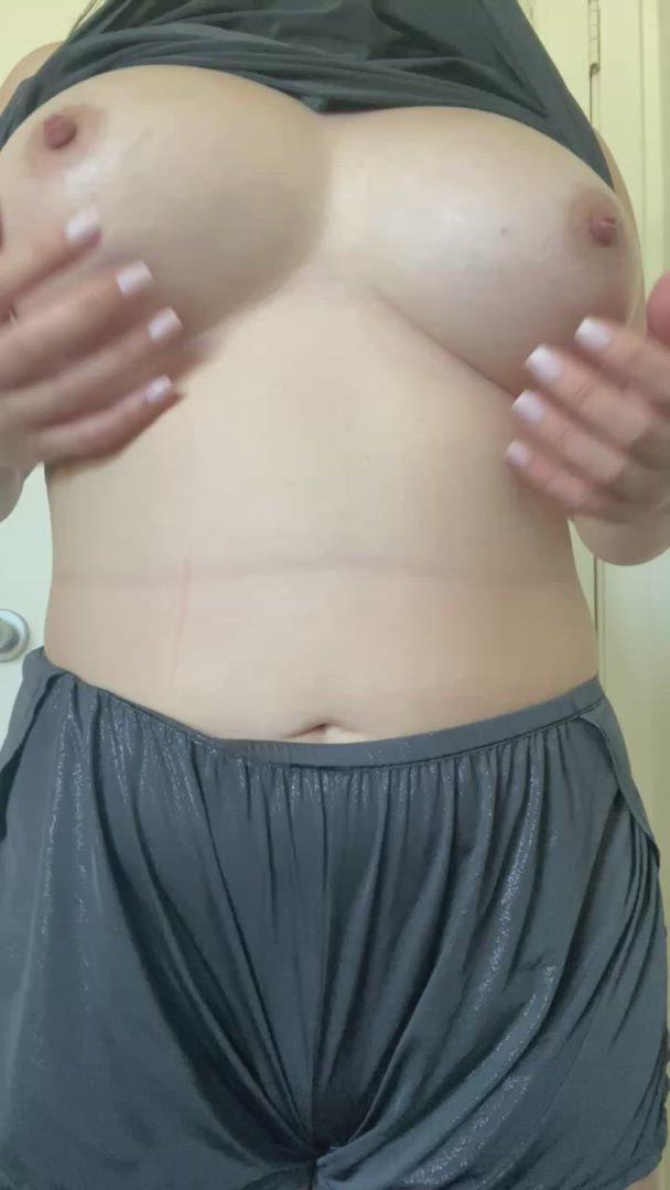 TwoSexyAsians <strong>@twosexyasians</strong> in big huge natural tits r/asiansgonewild r/titsworship porn video