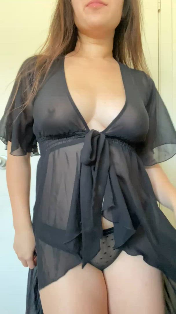 TwoSexyAsians <strong>@twosexyasians</strong> in porn video