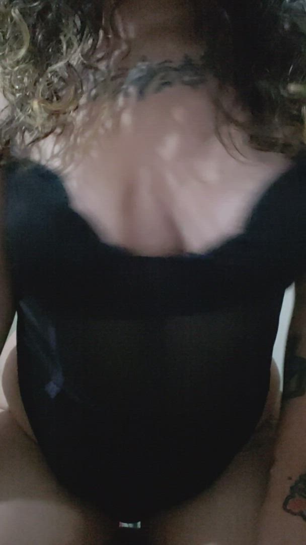  <strong>@ubat_gurl</strong> in tits bouncing titty drop big tits onlyfans boobs bbw porn video