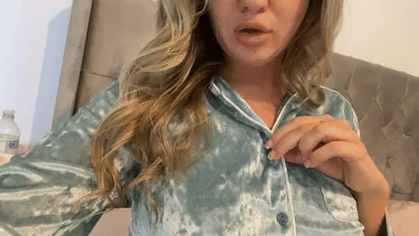 Valentinaqxx <strong>@valentinaqxx</strong> in porn video