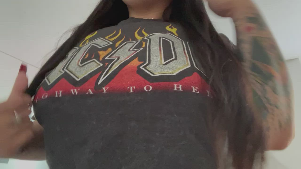 WorldOfDess <strong>@worldofdess</strong> in nipple piercing big huge tits chubby tattoo boobs alt porn video