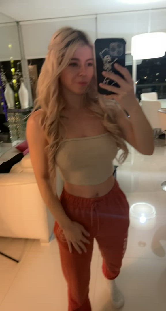 Zoeybrooks18 <strong>@freshmanzoey18</strong> in blue eyes blonde nsfw porn video