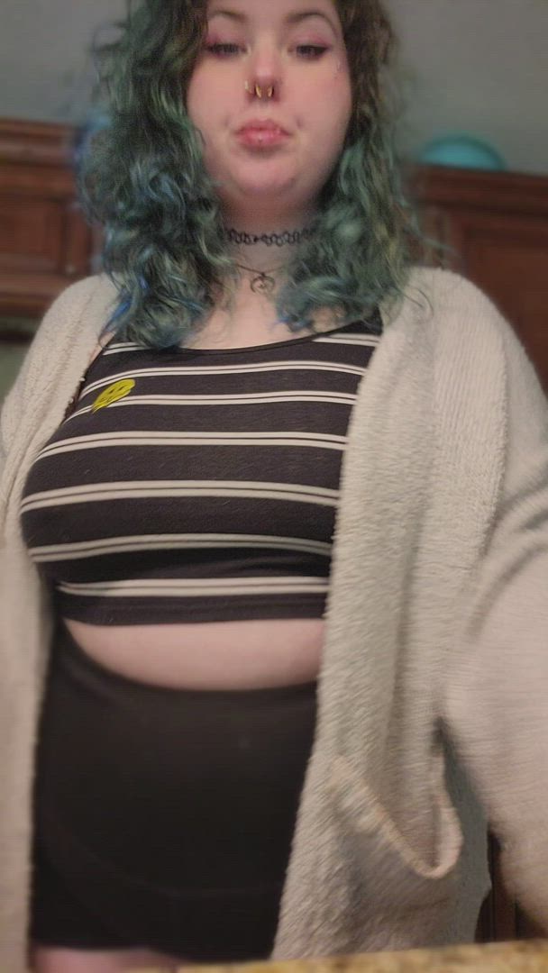 Peach? <strong>@peachyxbuds</strong> in big tits smoking chubby porn video