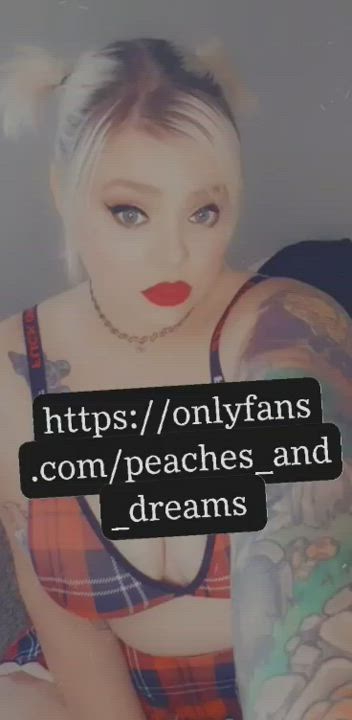Peaches_and_dreams fan <strong>@peaches_and_dreams</strong> in porn video