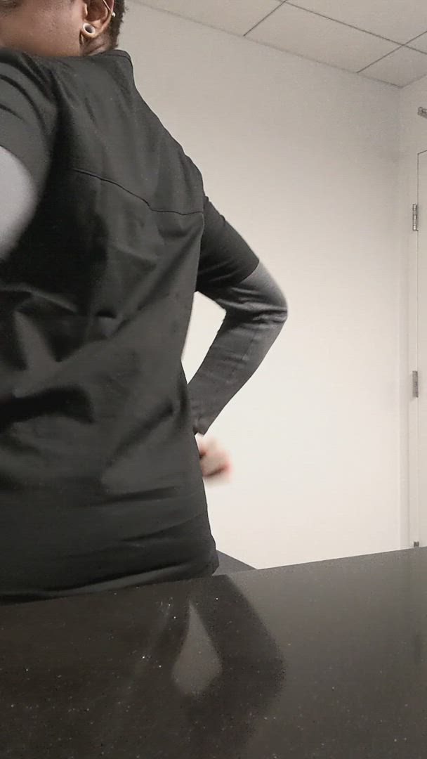 Peachrockbod <strong>@evesisaac</strong> in porn video