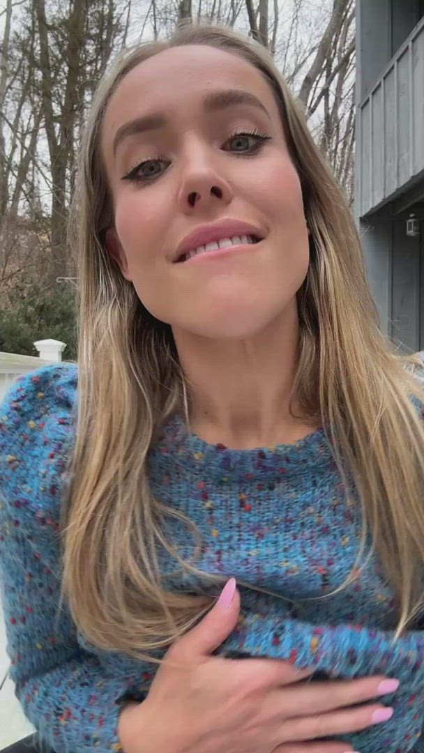 Penny Jane <strong>@pennyjane20</strong> in bouncing tits titty drop yoga pants neighbor amateur outdoor public boobs milf porn video