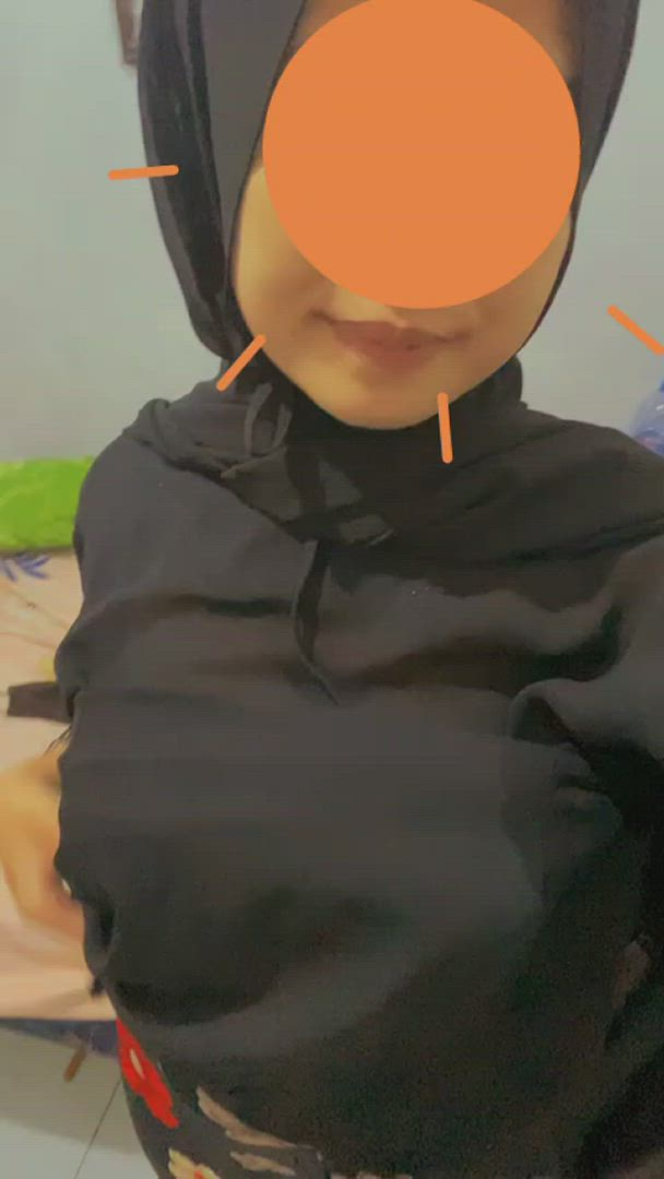 Piercedlenof <strong>@piercedley</strong> in natural tits amateur asian porn video