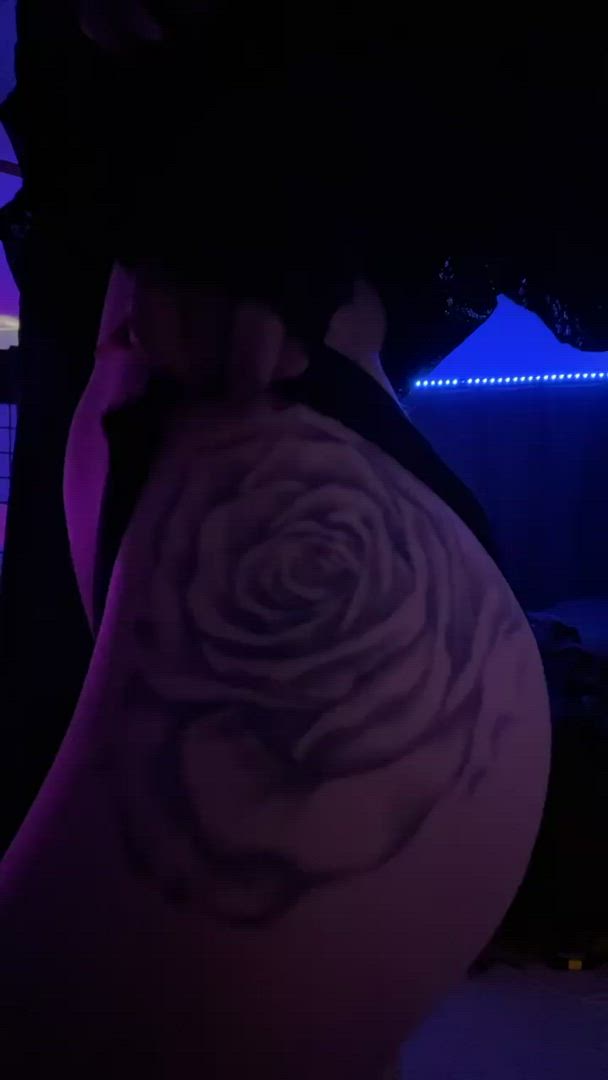 Plainlypetite <strong>@plainlypetite</strong> in porn video