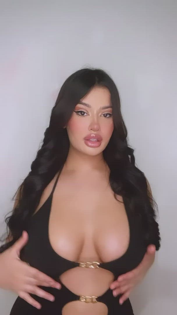 Pocahontasldn <strong>@virginjuliamiami</strong> in porn video