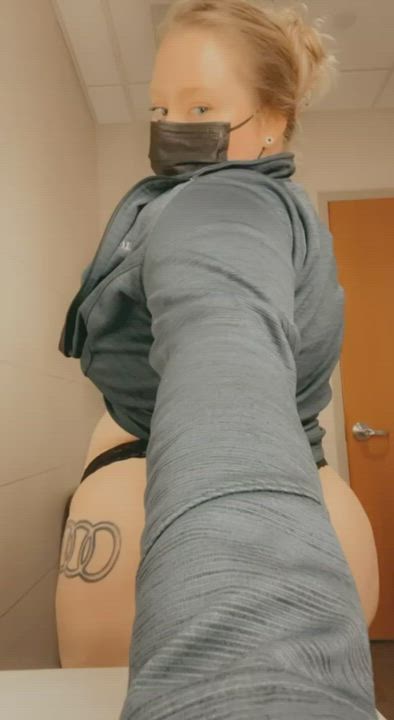 Prncess_Peach <strong>@prncess_peach</strong> in spread ass pawg porn video