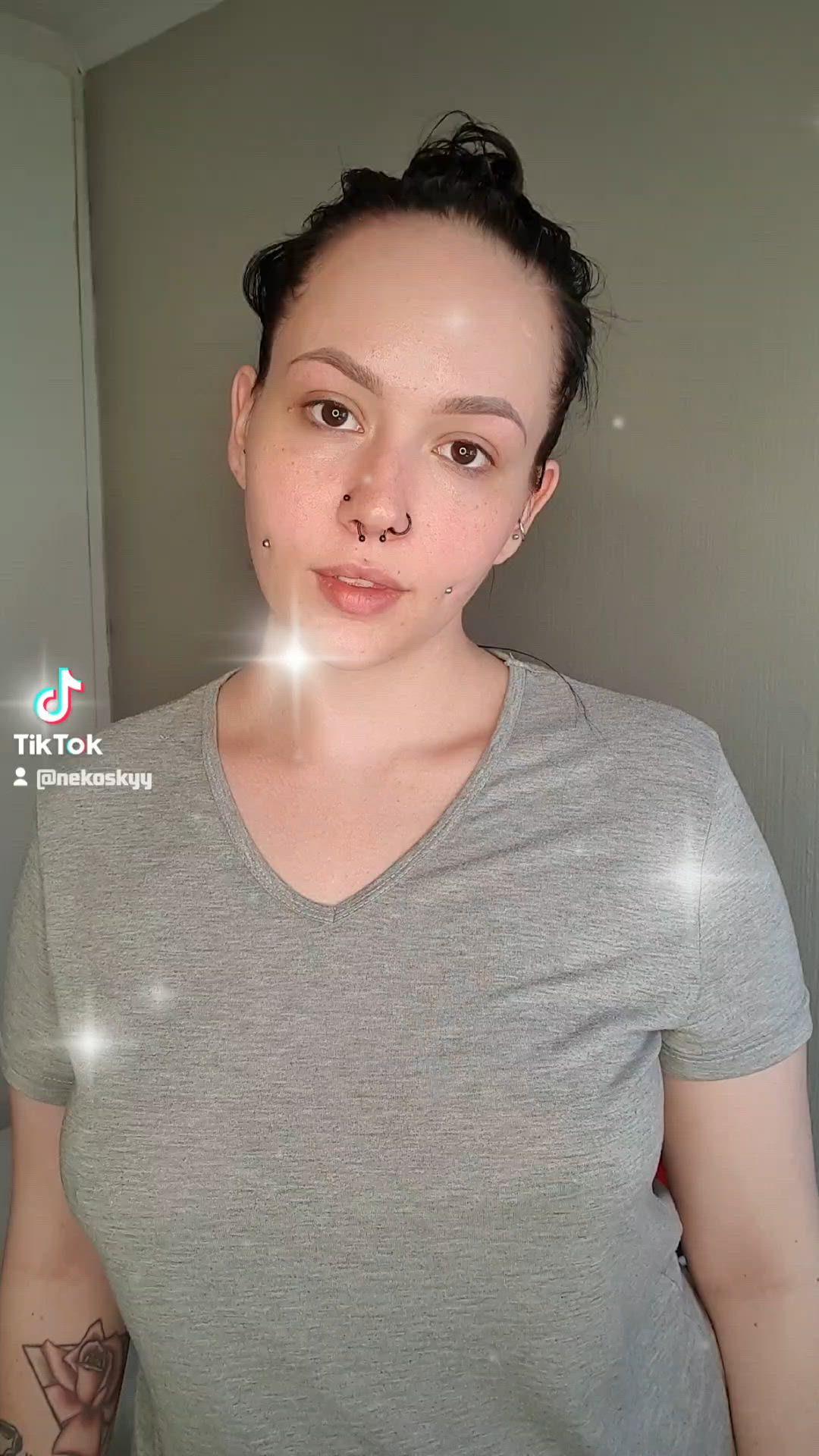Pxssyhxnter <strong>@nekoskyy</strong> in porn video