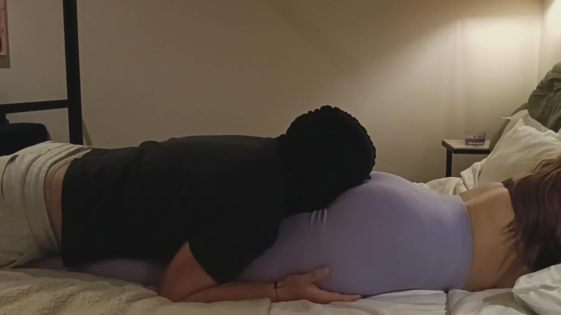 Queensylvia <strong>@itsqueensylvia</strong> in face smothering bubble butt fetish fart leggings big ass femdom booty porn video