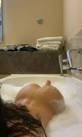 Rachel Aamer ? <strong>@rachelaamer1</strong> in big ass bathtub arab porn video