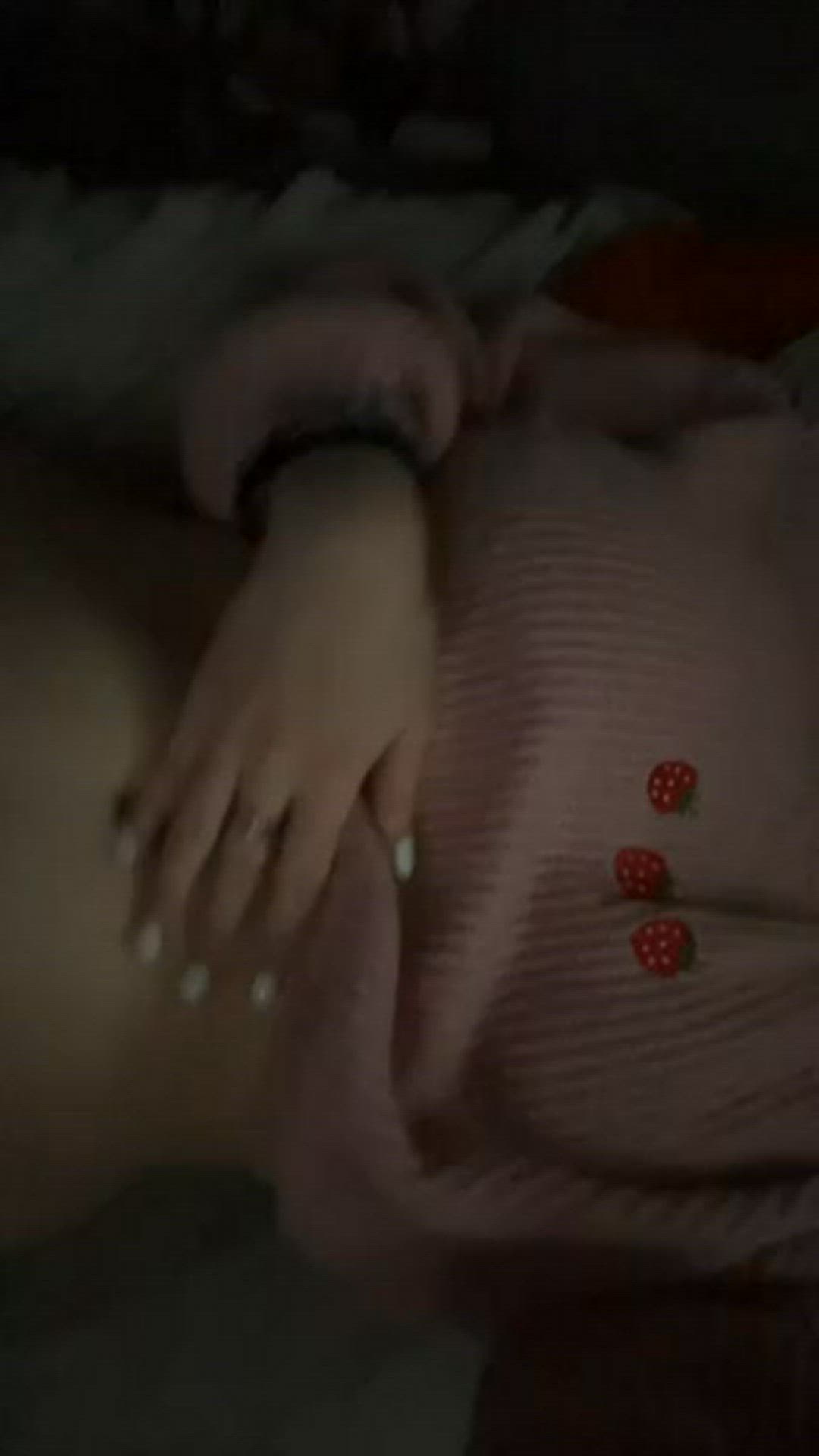 Ragingblackbears <strong>@prettyawkwardd</strong> in big tits teen porn video