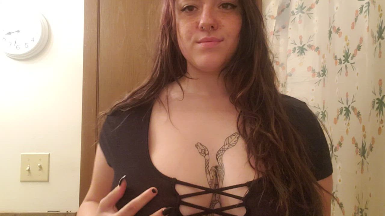 Raven ? <strong>@ravenlylith</strong> in big bouncing tits titty drop porn video