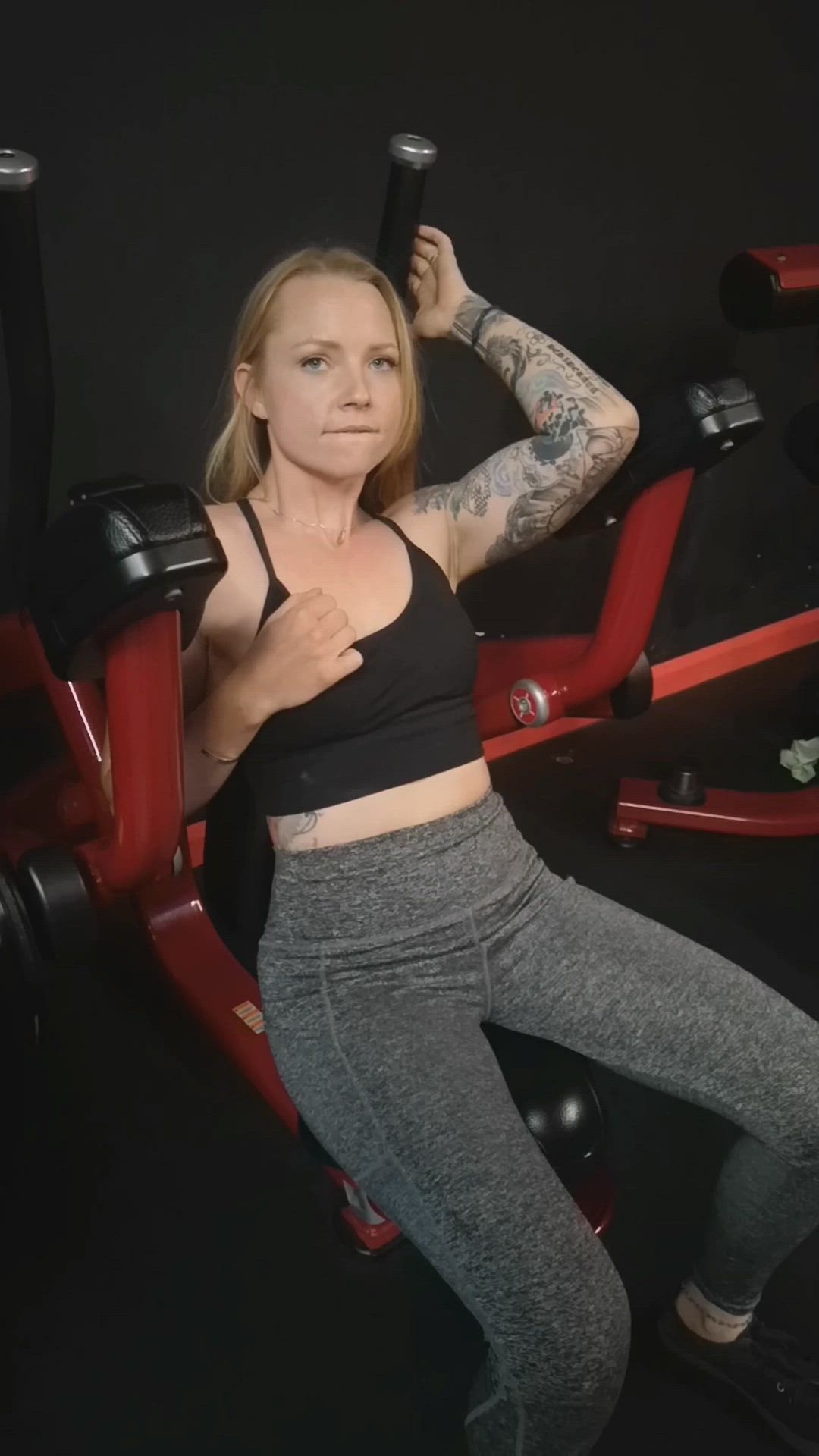 Rebeccafox <strong>@u341039200</strong> in porn video
