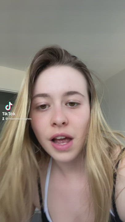 Cute porn video with onlyfans model Rhiannon Hughes <strong>@rhiannnonhughes</strong>