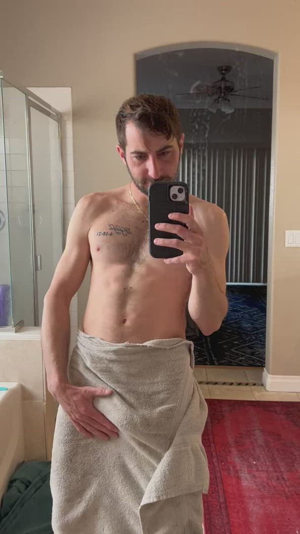 Roolawnmaster <strong>@andrewsadvntur</strong> in big dick homemade amateur porn video