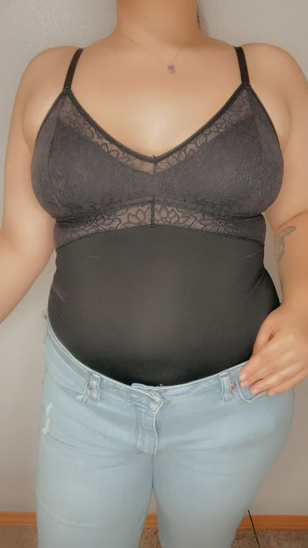 Roxxyvalance <strong>@wayofthehousewife</strong> in porn video