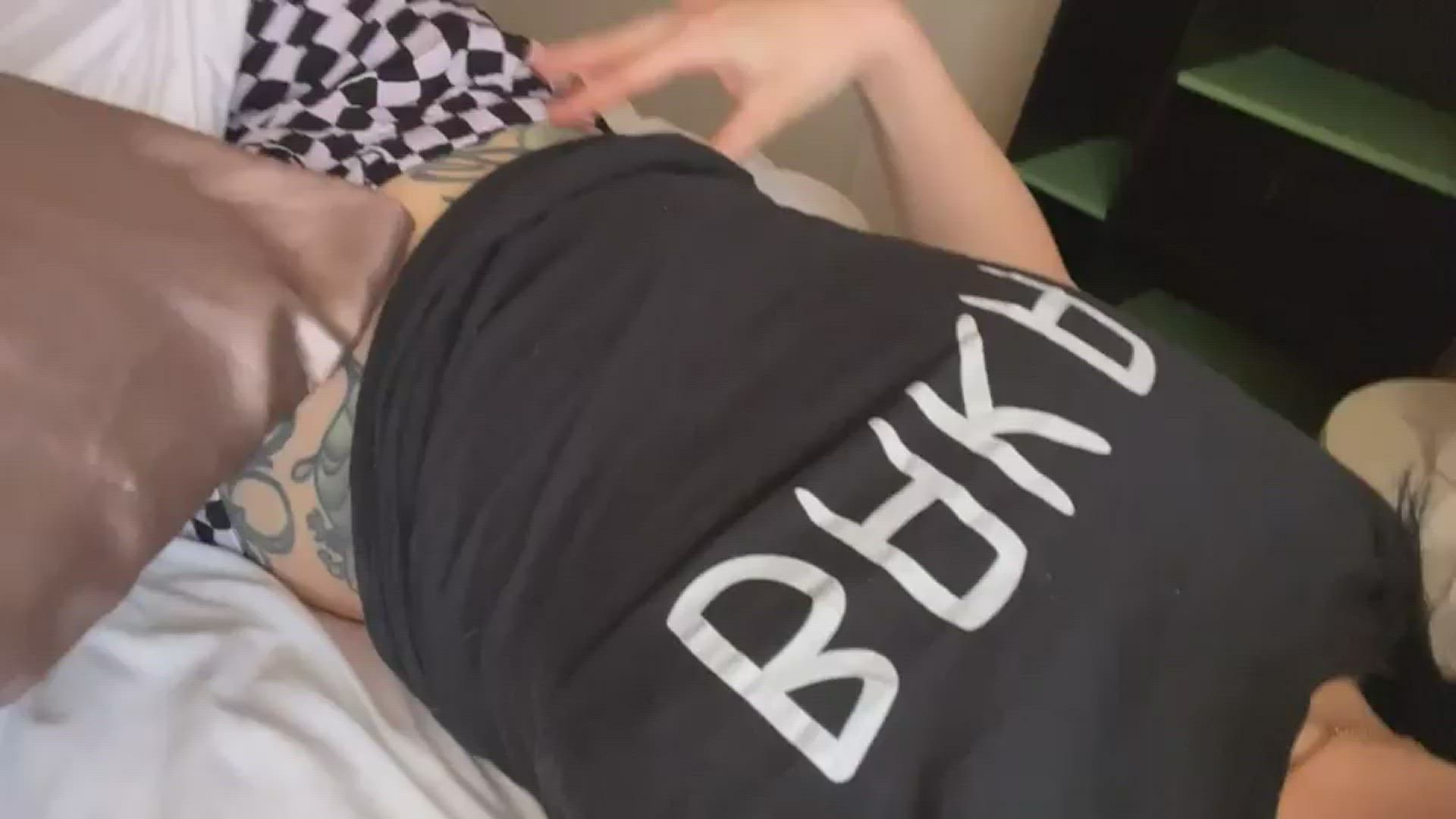 Sabinthiatoes <strong>@sabinthiatoes</strong> in porn video