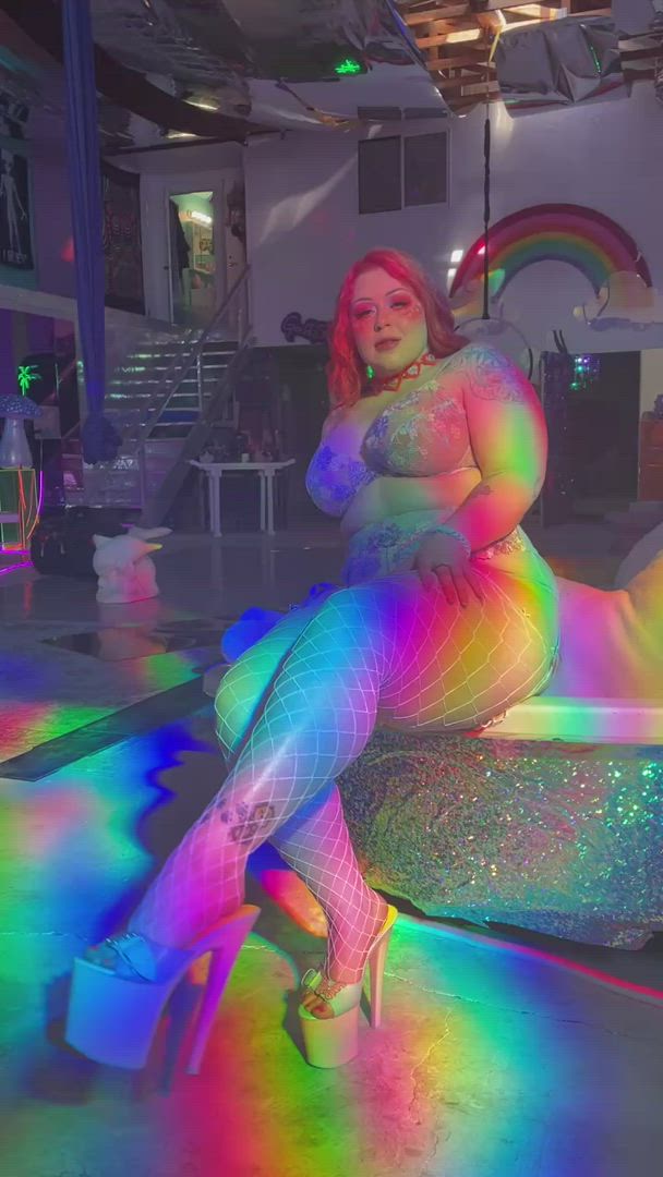 Sarah Sierra <strong>@goddessnw</strong> in high heels big tits lingerie fishnet thick alt porn video