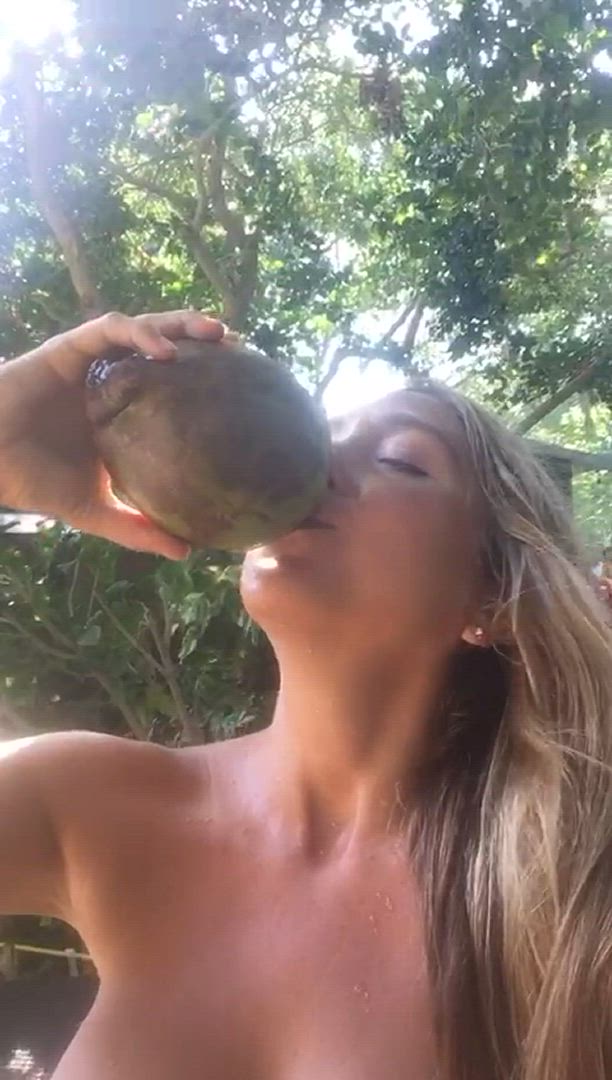 Sereianymph <strong>@sereianymph</strong> in natural tits pregnant porn video