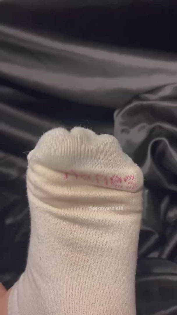 Sexxxysadie <strong>@sexxxysadie18</strong> in 18 years old femdom feet porn video