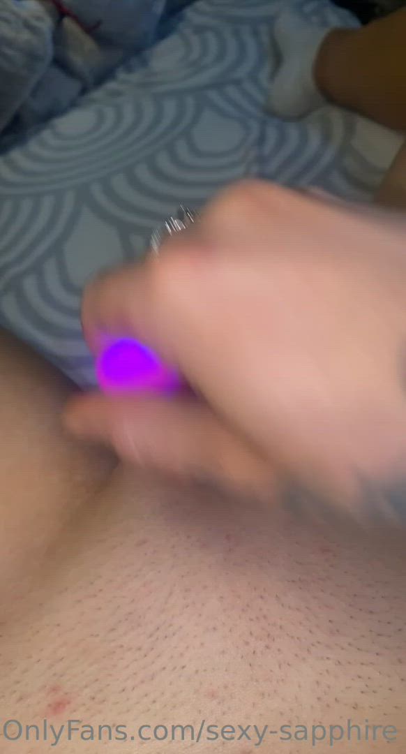 Shelby <strong>@shelbybarry</strong> in porn video