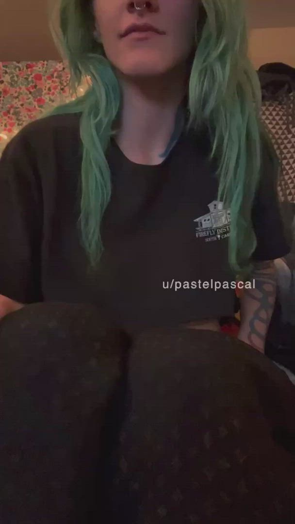 Siren <strong>@pastelpascal</strong> in long hair clit alt porn video
