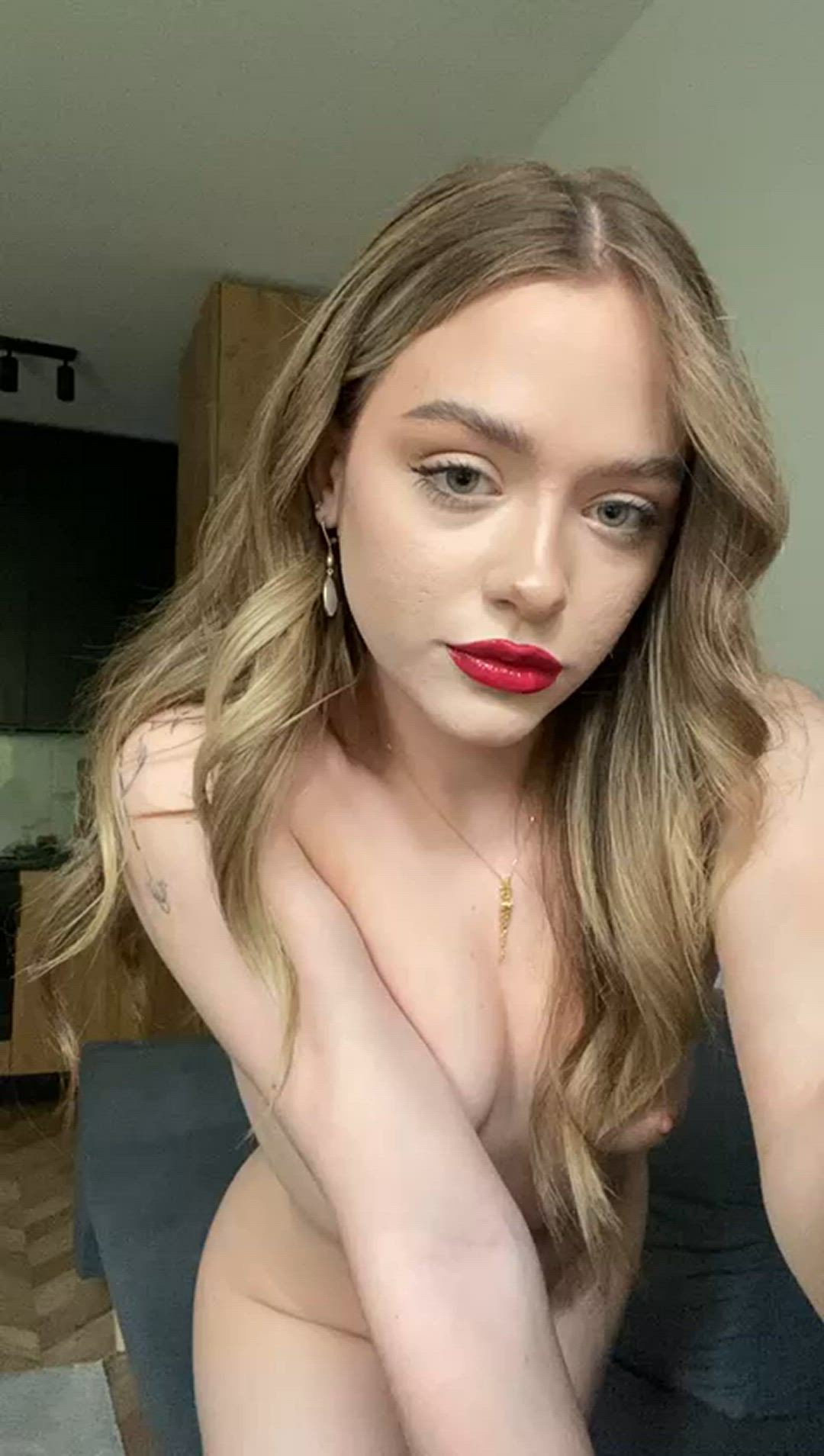 Sirenalips <strong>@sirenalips</strong> in big tits amateur cumshot porn video