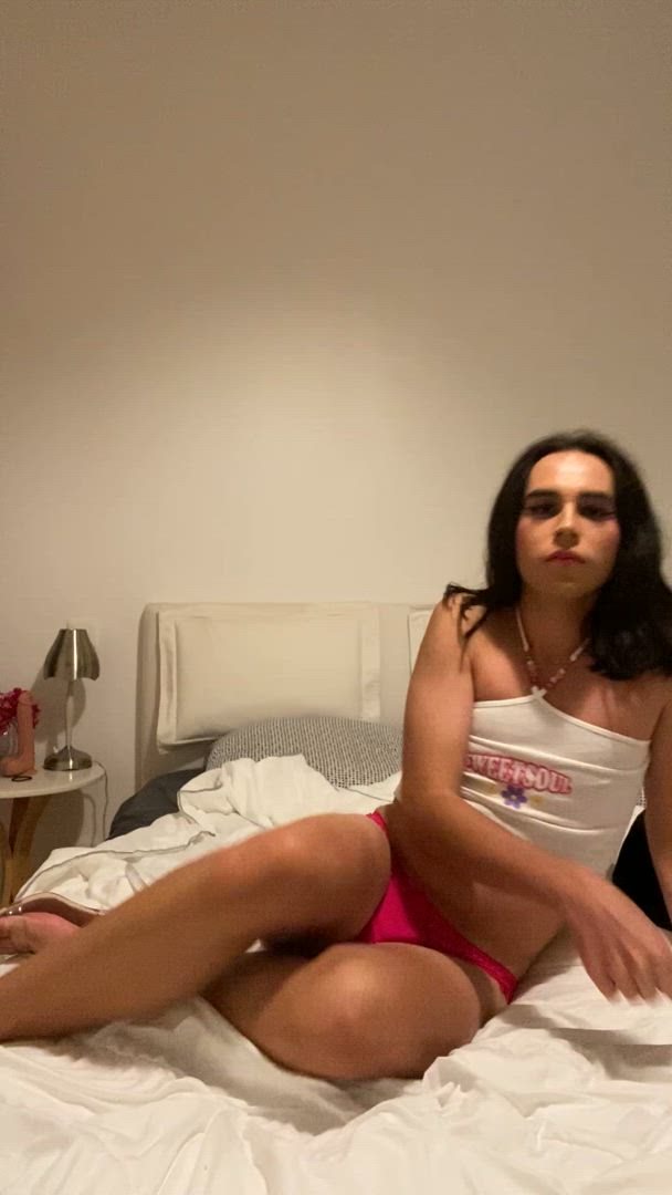 Sissyvic <strong>@yoursissyvicky</strong> in porn video