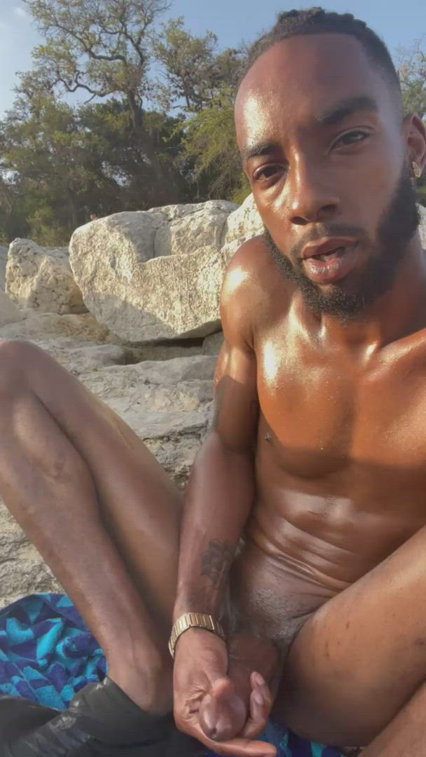 SMOKEPOLEBOY1  <strong>@smokepoleboy1</strong> in r/caughtpublic big balls big dick bbc porn video