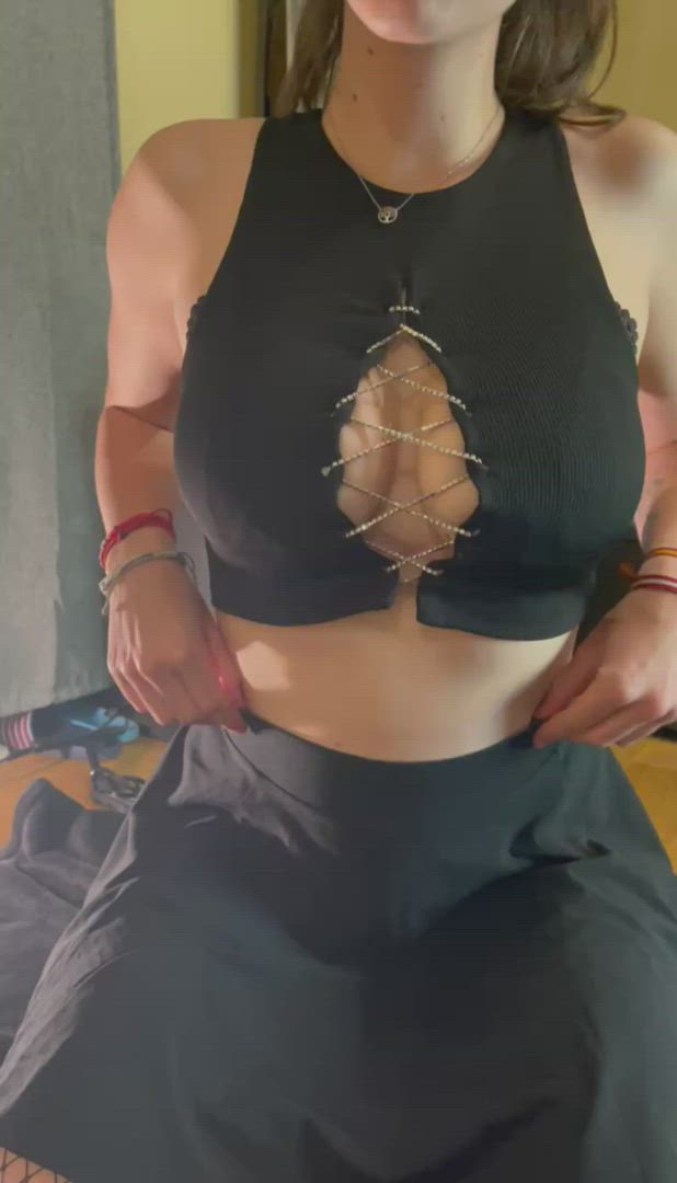 Snobunnie <strong>@snoobunniee</strong> in big huge tits brunette homemade porn video