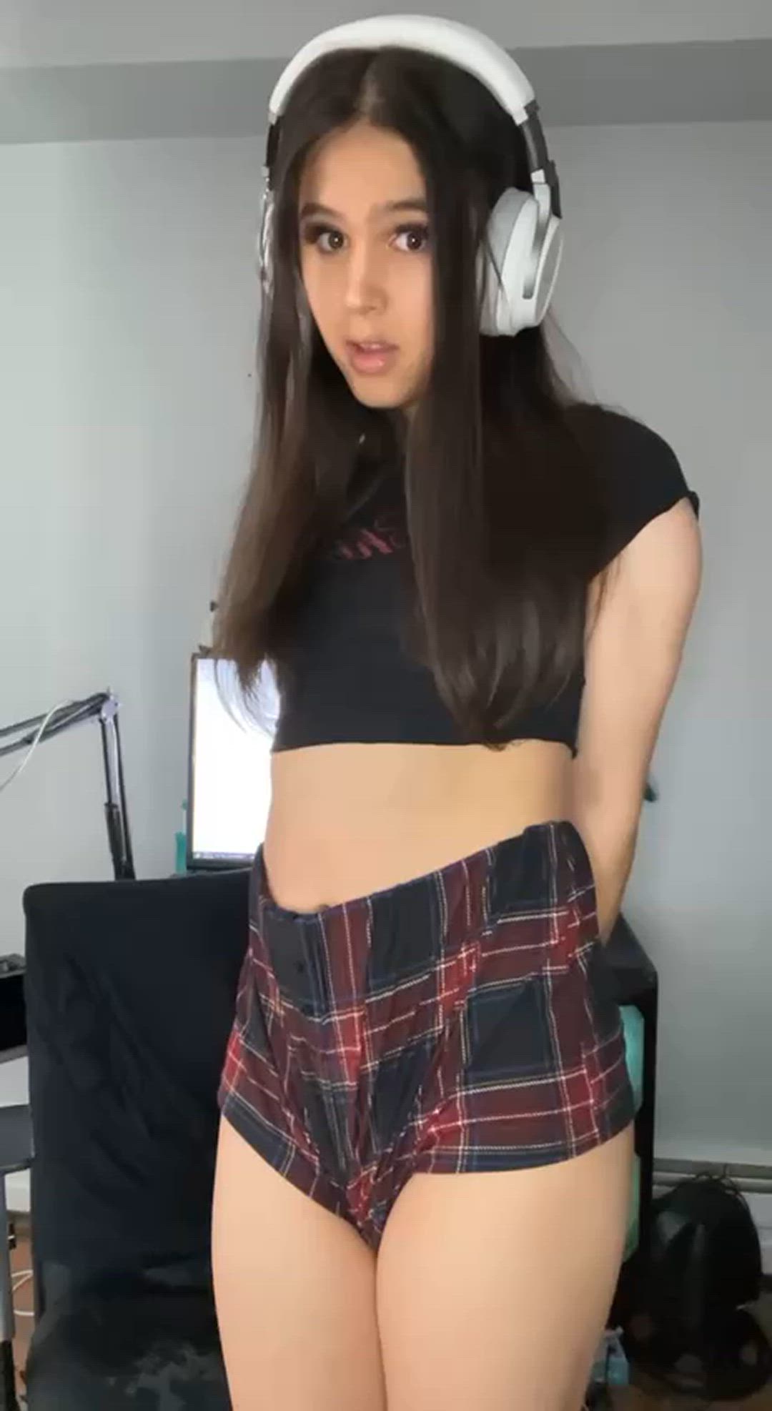 Snowiislxt <strong>@snowiislxt</strong> in big dick amateur teen porn video