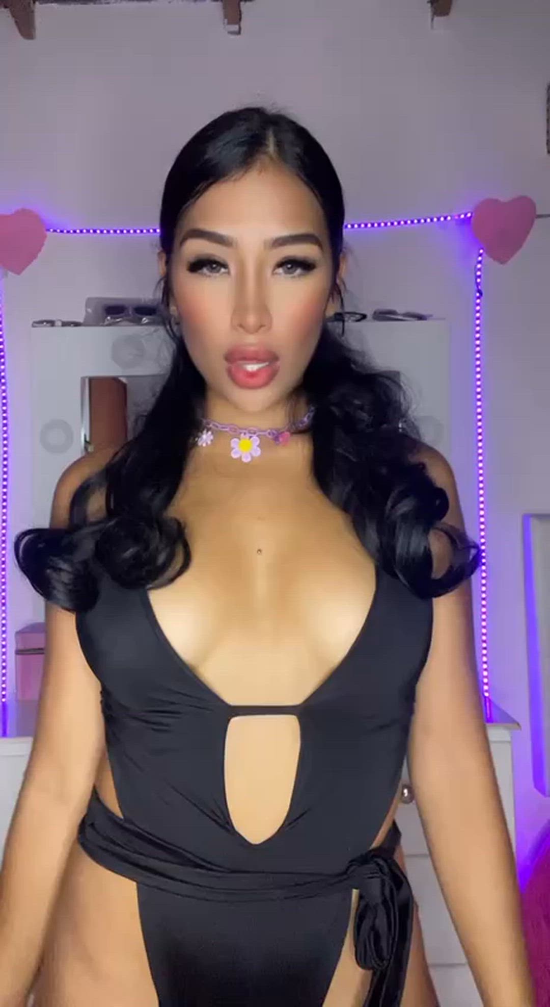 Sofiabennet <strong>@sofia.bennet</strong> in r/tiktits lingerie latina porn video