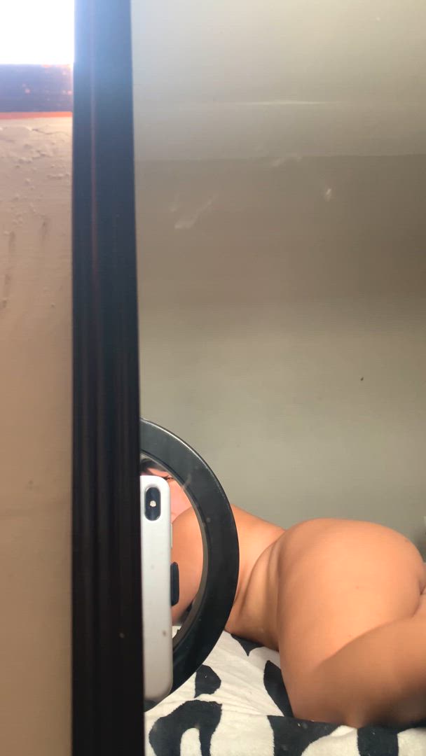Solange <strong>@solsecrets</strong> in big spread ass 18 years old barely legal asshole glasses porn video