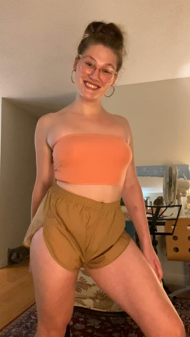 SomeLittleCrumbs <strong>@somelittlecrumbs</strong> in hairy armpits hairy cock lingerie onlyfans glasses shorts porn video