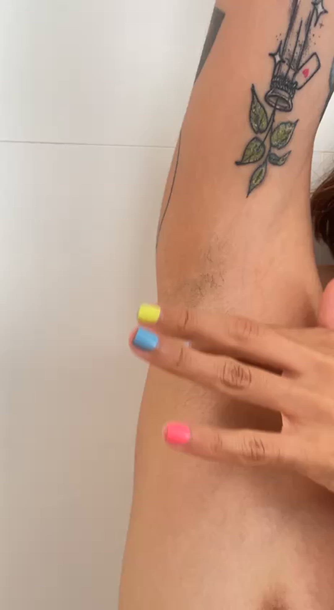 Sophia1intention <strong>@purple-intention</strong> in hairy armpits homemade porn video