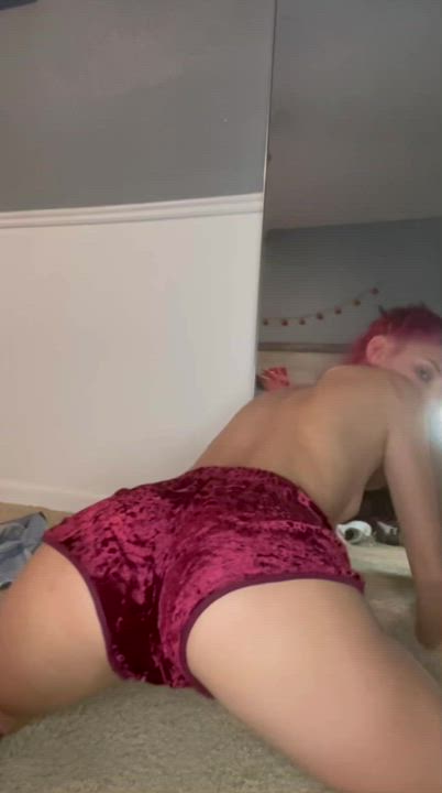 Sophie Hart <strong>@sophieharttv</strong> in spread ass waist tiny smacking spanked petite booty porn video