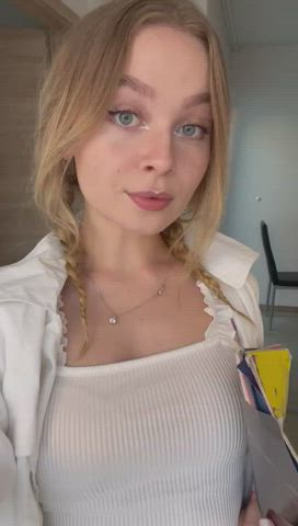 Sophiemorg <strong>@sophieemorgan</strong> in natural tits blonde pretty porn video