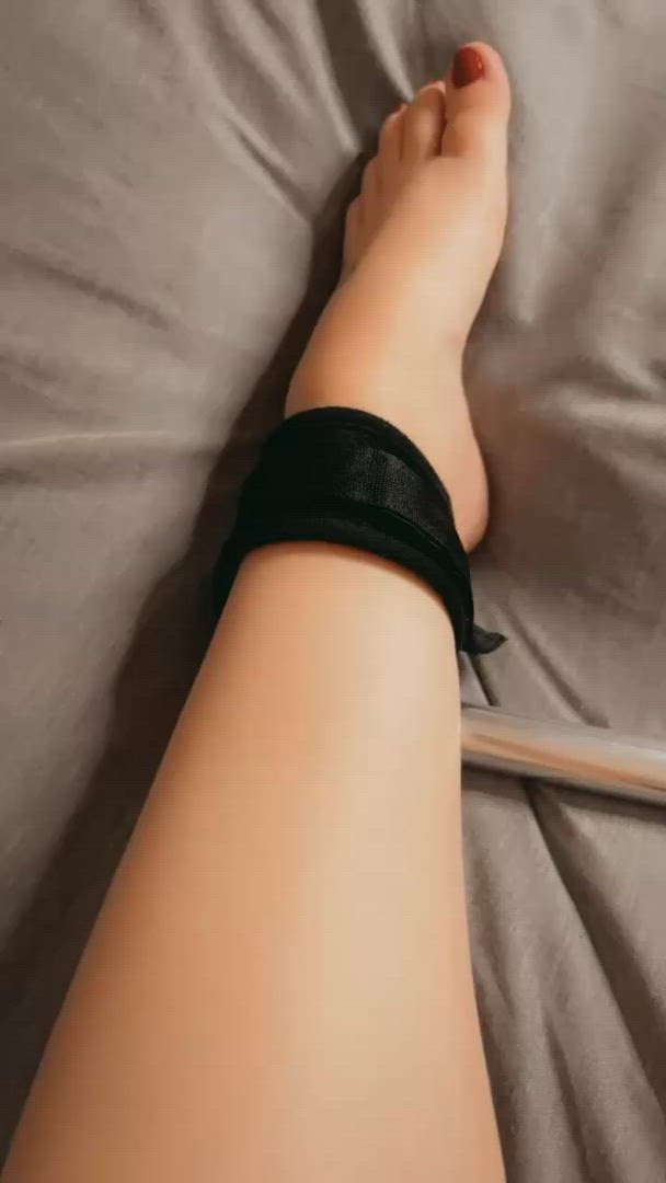 Spicymumma <strong>@mummadoesof</strong> in fetish feet australian blonde porn video