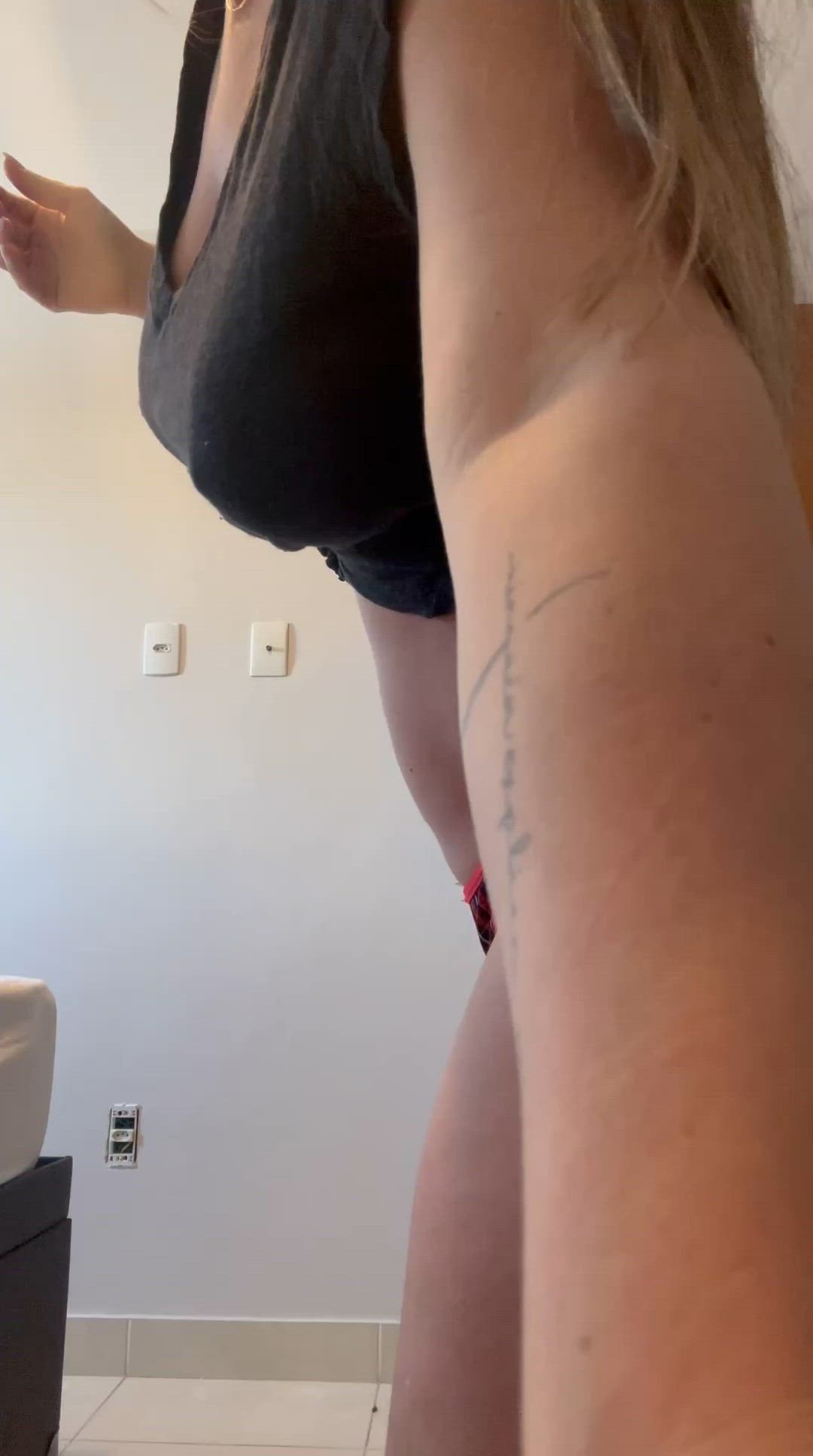 Spicyserena <strong>@bubblygirlie</strong> in big spread tight ass asshole porn video