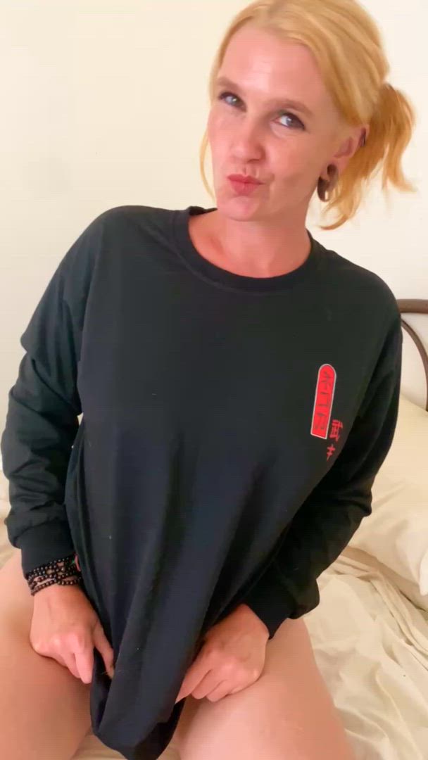 Spicytravelgal <strong>@spicytravelgal</strong> in tits natural blonde boobs porn video